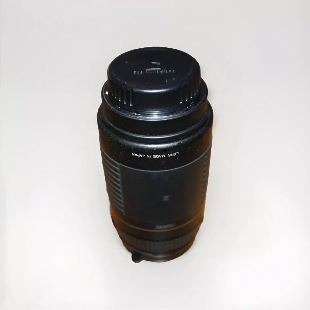 SIGMA DL Zoom 75-300mm 1:4-5.6 Multi Coated Macro Lens, Hood